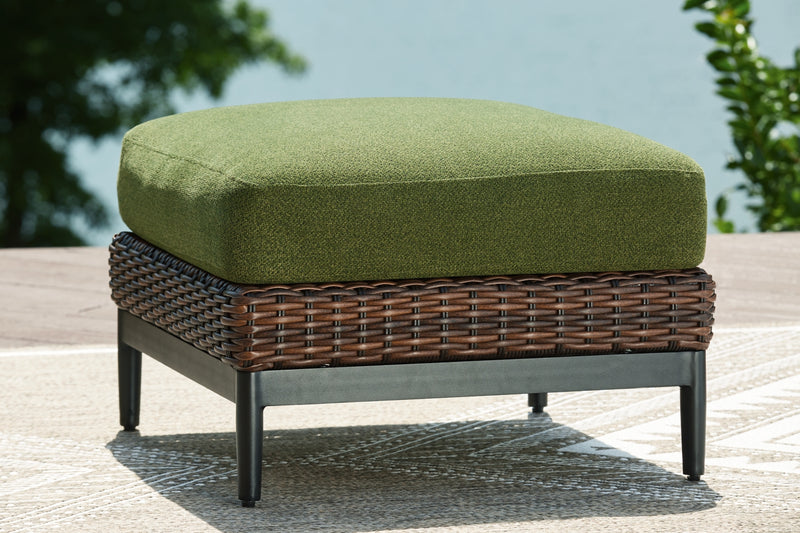 Horizon Hall Outdoor Seating