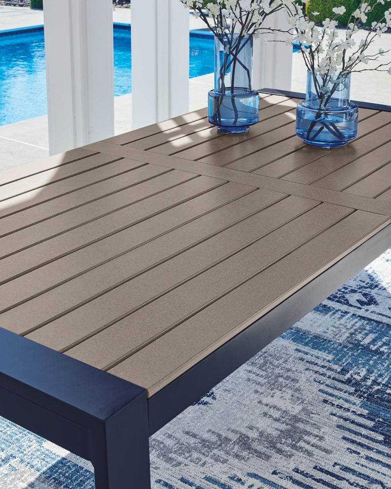 Mesa de comedor rectangular Mabry Shores con opción de sombrilla
