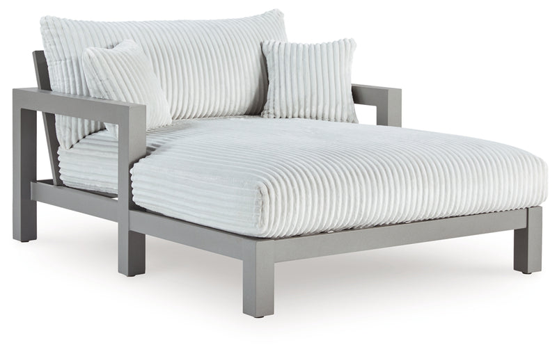 Moonlight View Outdoor Seating