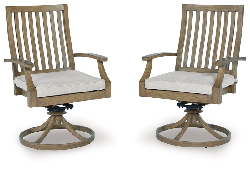 Rainier Ranch Outdoor Seating