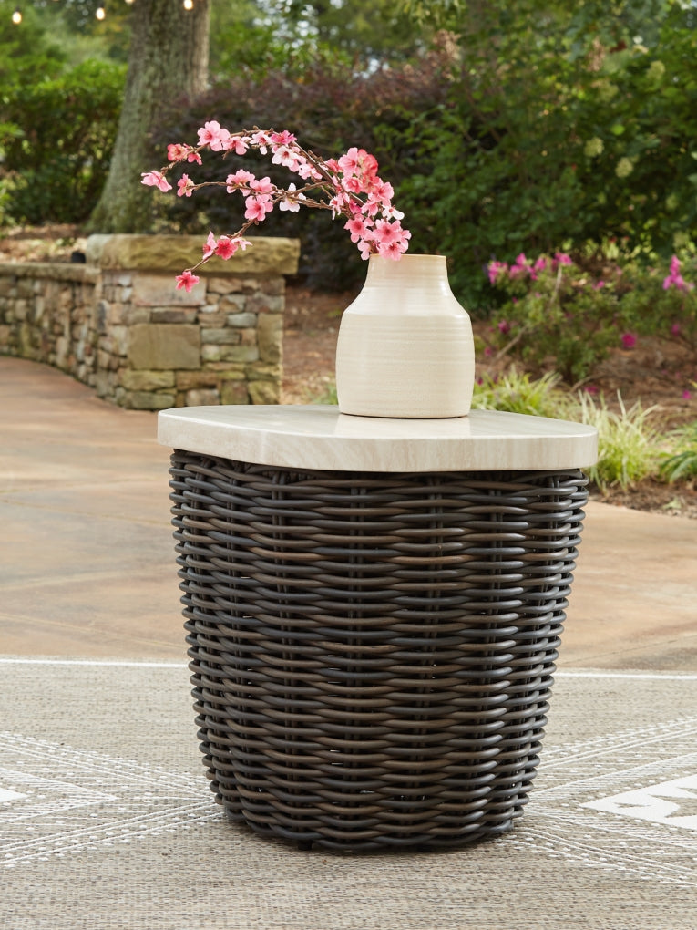 Kimora Table