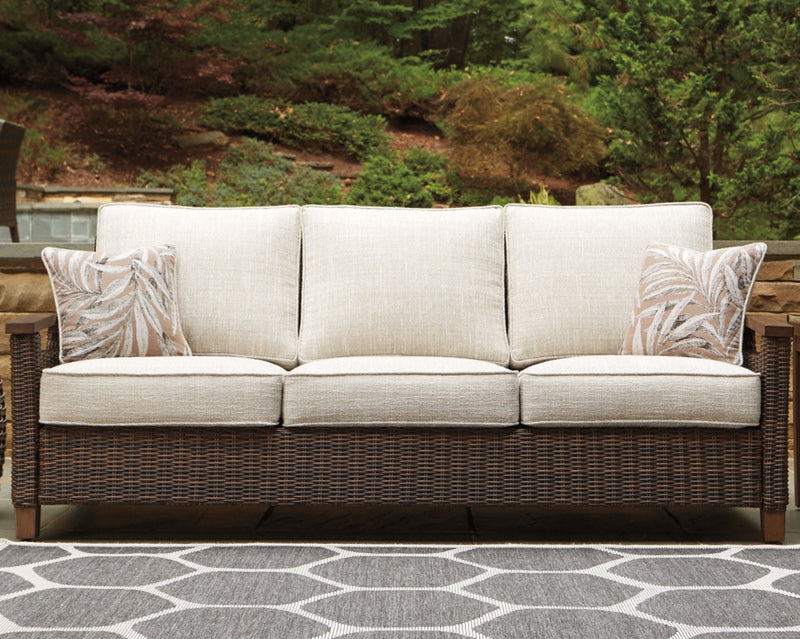Paradise Trail Outdoor Seating