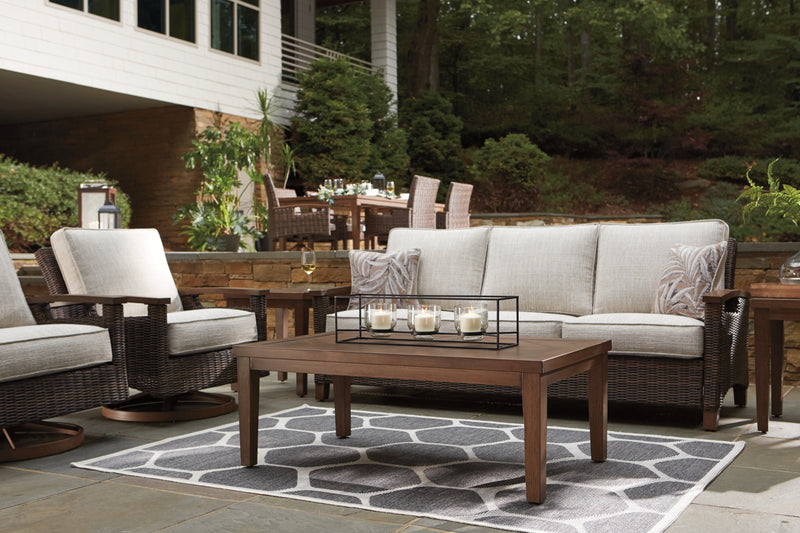 Paradise Trail Outdoor Seating