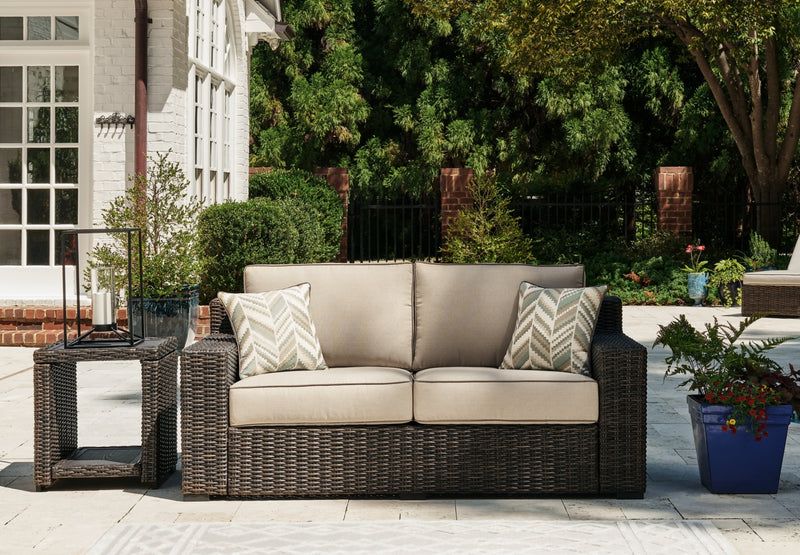 Coastline Bay Outdoor Seating