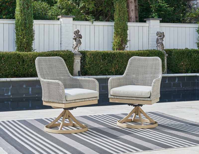 Seton Creek Swivel Chair w/Cushion
