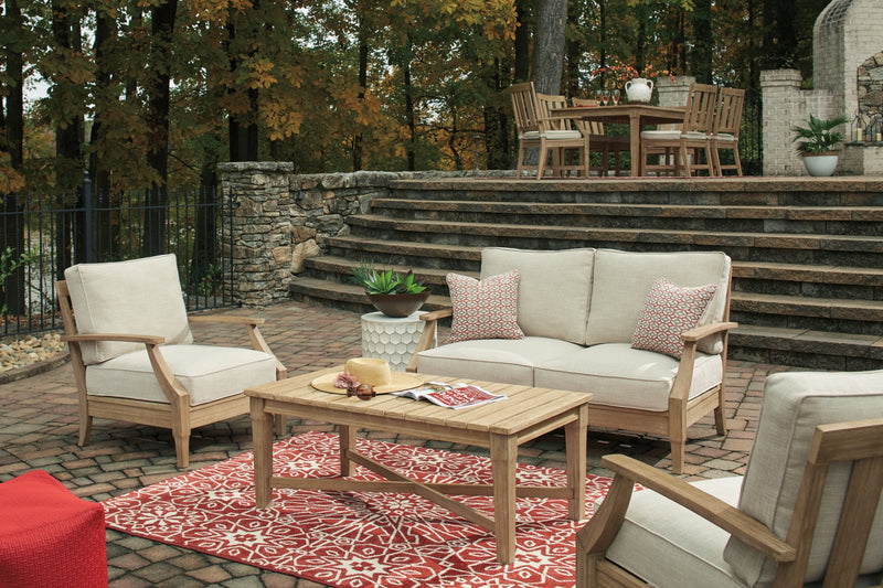 Clare View Outdoor Seating