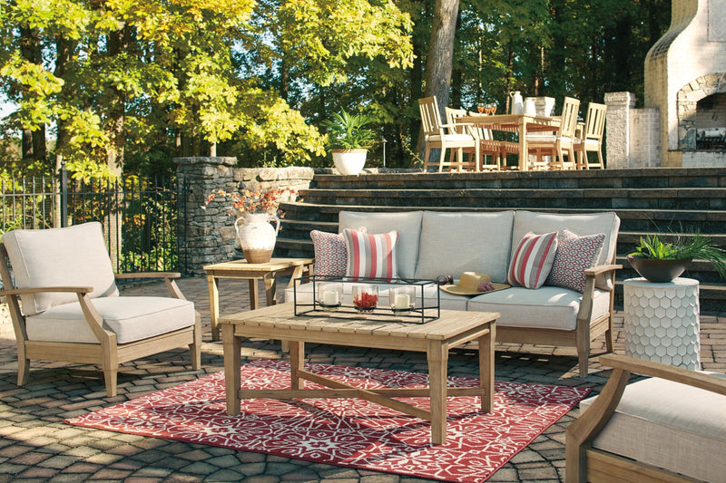 Clare View Outdoor Seating