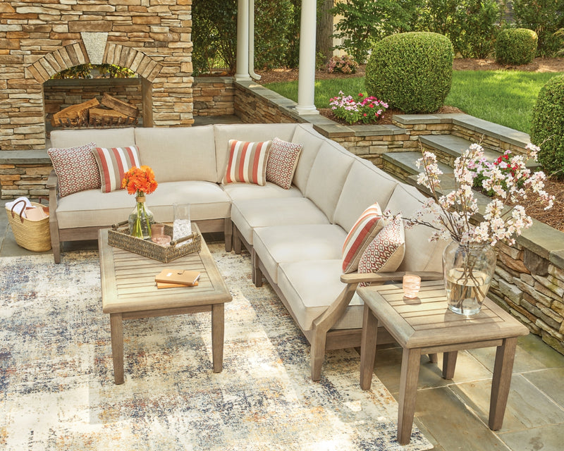 Clare View Outdoor Seating