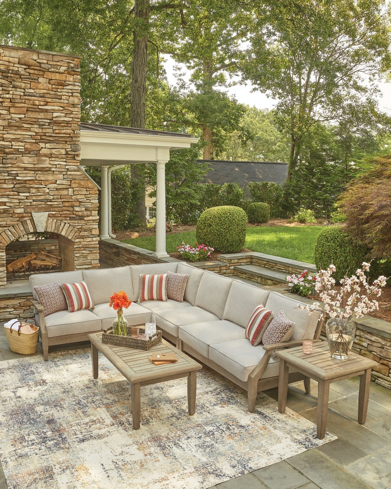 Clare View Outdoor Seating