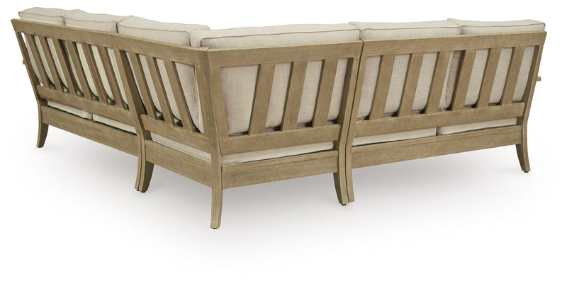 Clare View Outdoor Seating