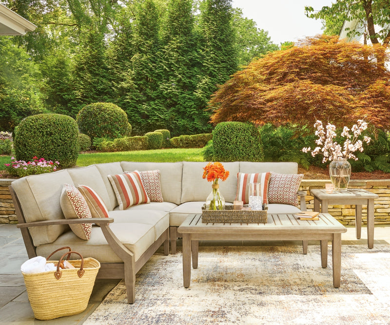 Clare View Outdoor Seating