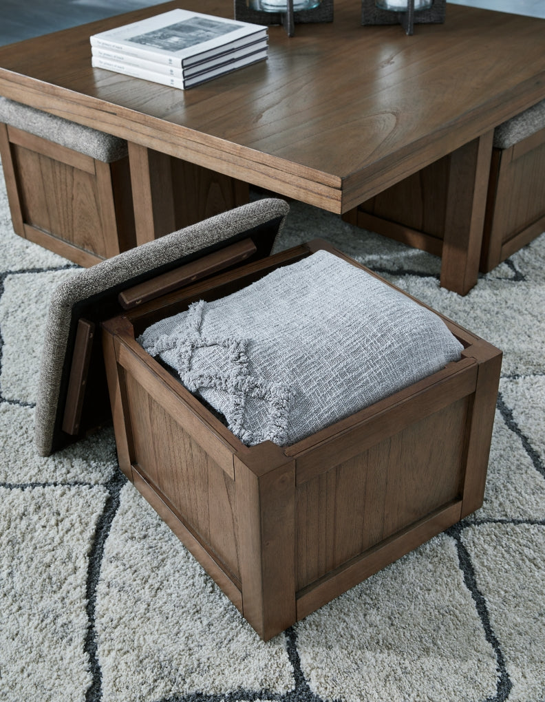Boardernest Cocktail Table w/4 Stools